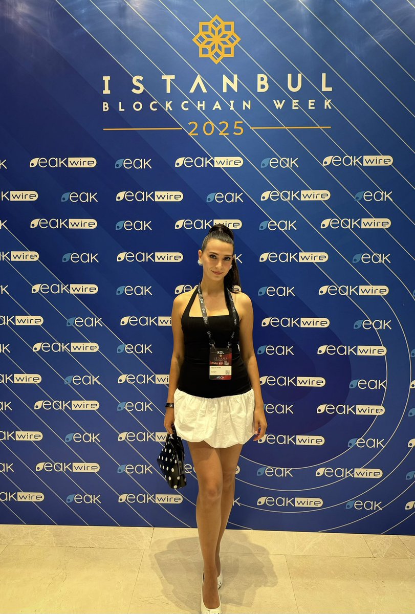 0xFigen's tweet photo. GM legends☀️☕️

Throwback to last year in Istanbul… and yep, I’m doing it again 🇹🇷

This year I’ll be joining @IstanbulBlockWk on June 2-3 

See you there? 👀 https://t.co/Yudru2NTsS