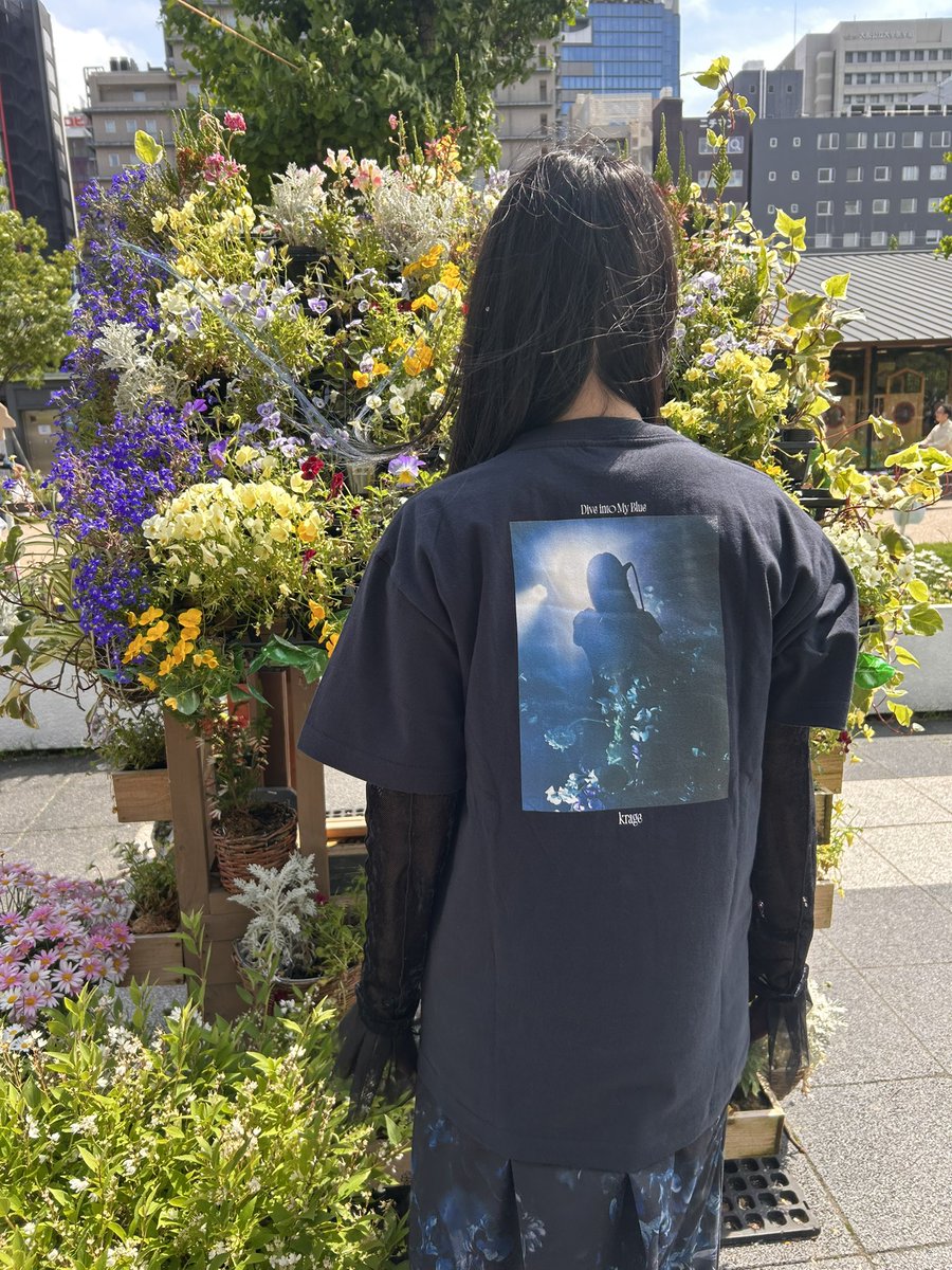 お待たせしました！ ついに新グッズ情報の公開です🪼 まずはTシャツと
