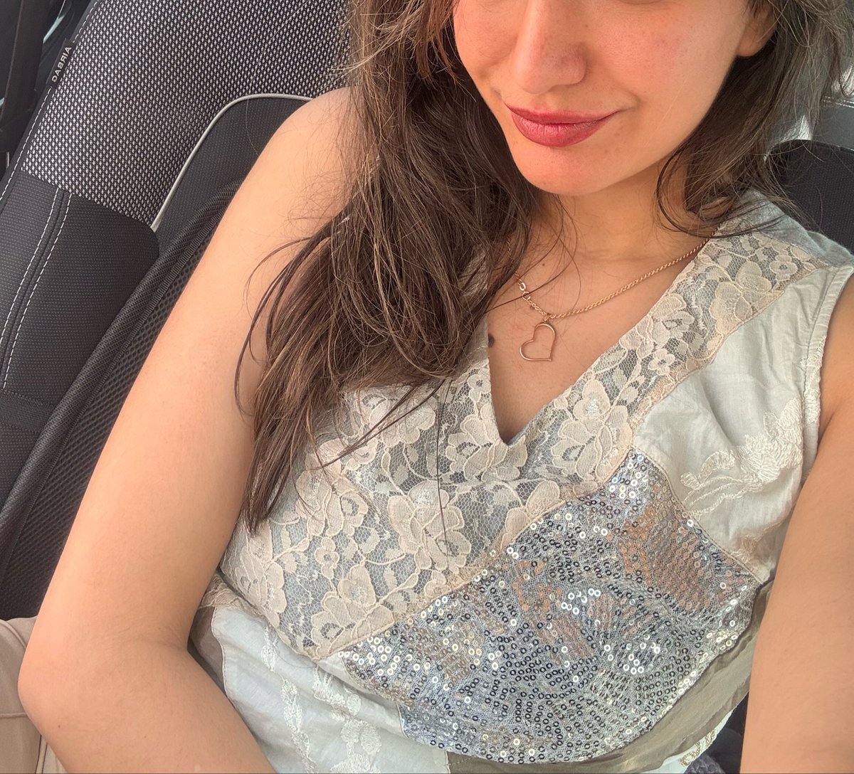 ماریا کوئینزل tweet media