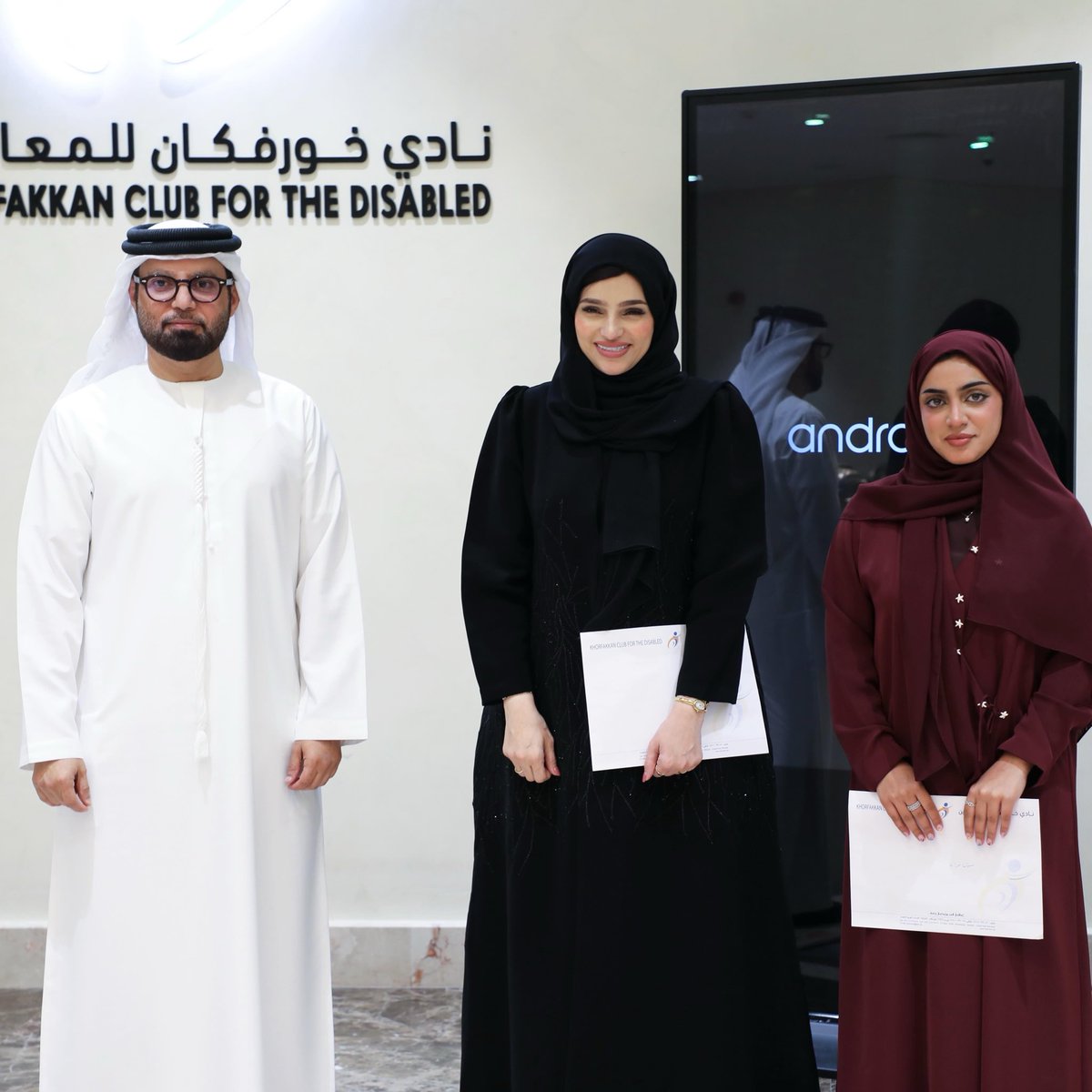 KCDisabled's tweet photo. نظّم نادي خورفكان للمعاقين حفل ختام الموسم الرياضي 2025-2026، بحضور سعادة عبدالله صالح النقبي رئيس مجلس الإدارة، والدكتور لؤي سعيد علاي نائب رئيس مجلس الإدارة، وأعضاء مجلس الإدارة، إلى جانب الأجهزة الإدارية والفنية واللاعبين.

وشهد الحفل أجواءً احتفالية واستعراض أبرز إنجازات النادي خلال الموسم الرياضي.

وفي ختام الحفل، كرّم سعادة عبدالله صالح النقبي الدكتورة لمياء أحمد حمدان الزعابي لحصولها على المركز الثاني ضمن فئة المؤسسات الداعمة في جائزة الإمارات لإبداع أصحاب الهمم، كما كرّم الأستاذة شما مراد تقديرًا لجهودها ودعمها لأنشطة وبرامج النادي.