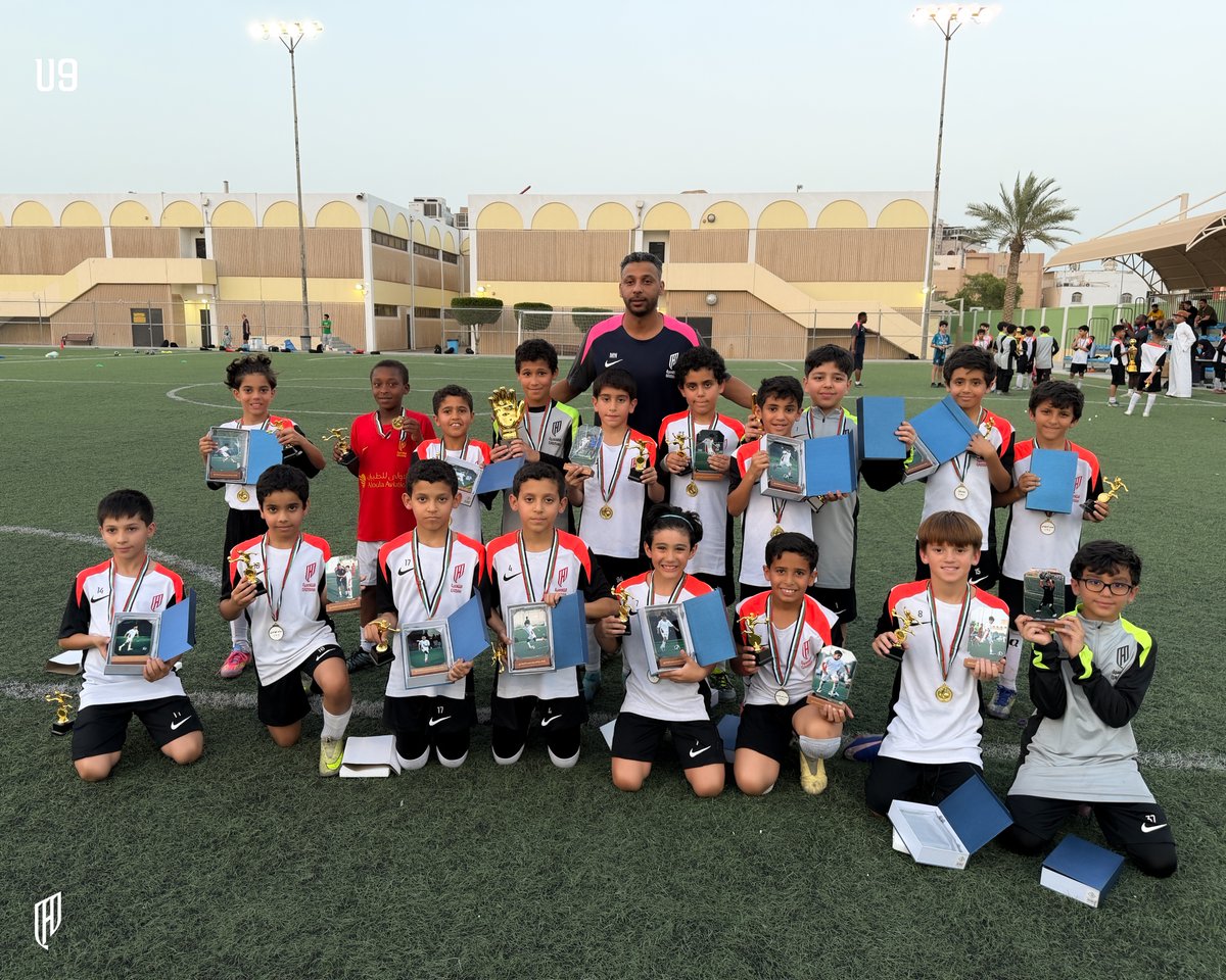 AlqadsiahFuture's tweet photo. فئة U9 في #القادسية .. يثبتون أن التفاصيل تصنع الفـرق ❤️👏🏻 https://t.co/BbUe1yK6MV