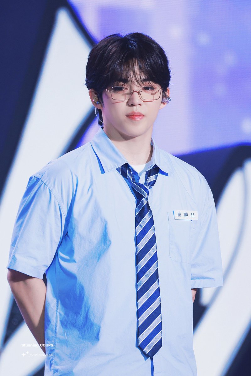 Stunning.COUPS tweet media
