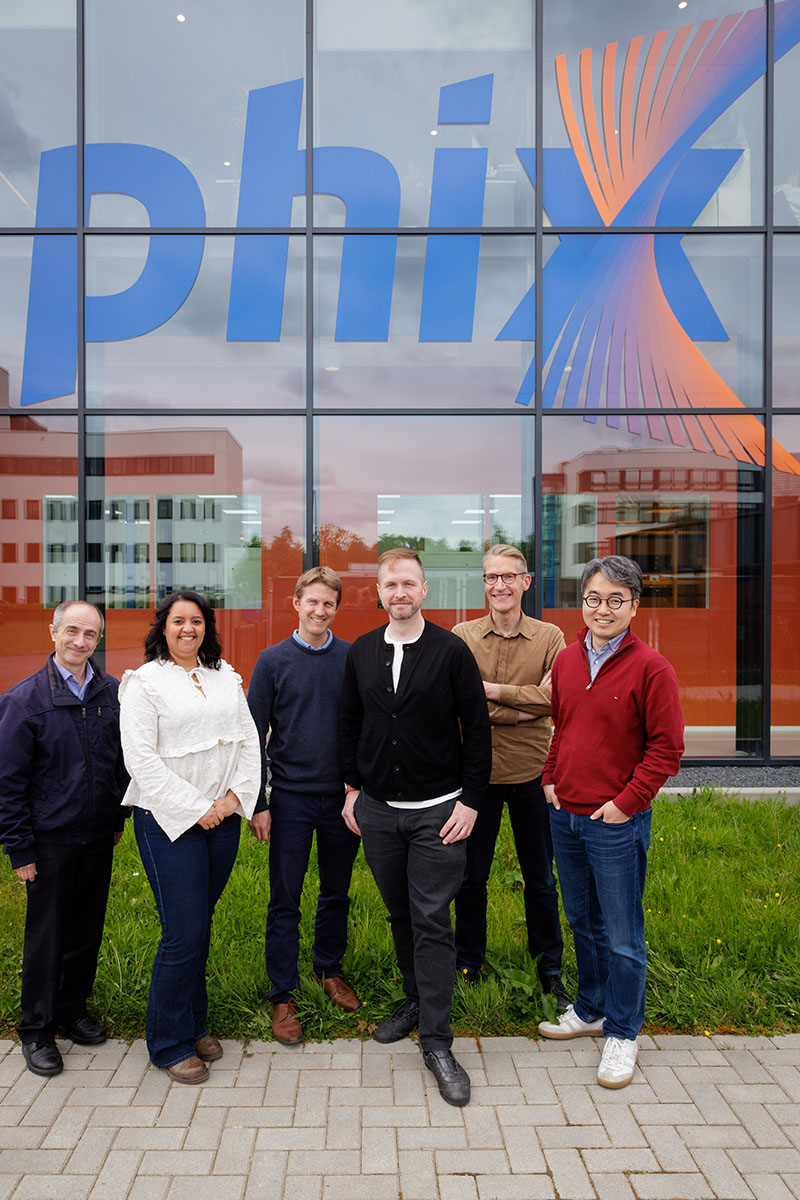 PHIX_Photonics's tweet photo. Yesterday, PHIX hosted the 11th general meeting of the PUNCH consortium with @imec_int, @nvidia, @ericsson, AT&S, Fraunhofer IZM & @CamUniOnline.
Together we're advancing co-packaged optics for next-gen datacenters.
Pleasure to have you!
#CPO #photonics #datacom https://t.co/nBZZI4SYsv