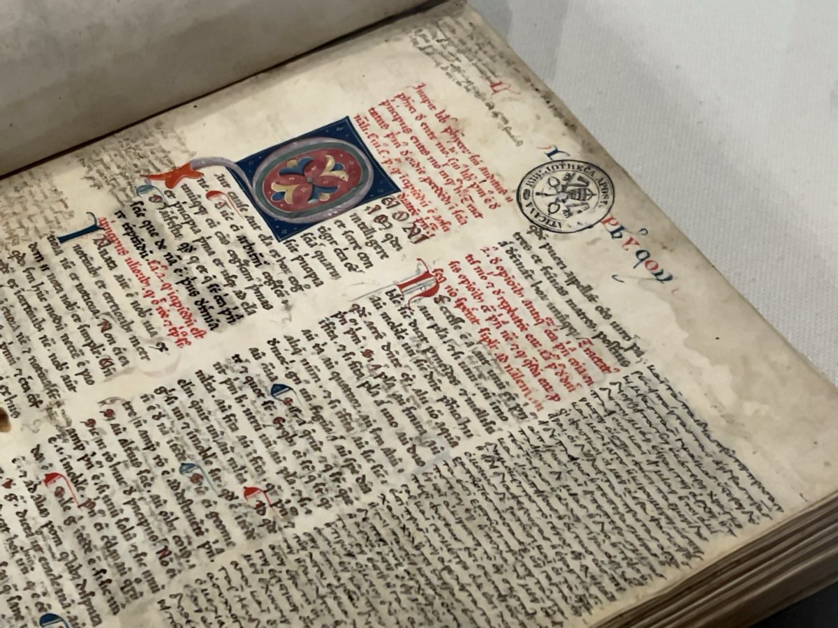 gs_studio's tweet photo. 「名著誕生展　ヴァチカン教皇庁図書館Ⅲ＋」印刷博物館　再訪　「プラトン著作集」『自然誌および天体論』（アリストテレス） https://t.co/zRbBzgX9Zs