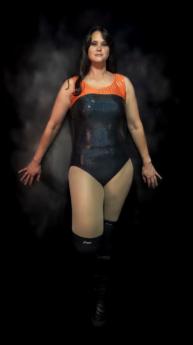 LayneRoxan29775's tweet photo. If I start trying to sell all my wrestling gear… who would be interested?!?! #femalewrestler #gear #cleanout 🤷🏻‍♀️🫶🏼🧜🏼‍♀️🤼‍♀️ https://t.co/KjUdyILNXu