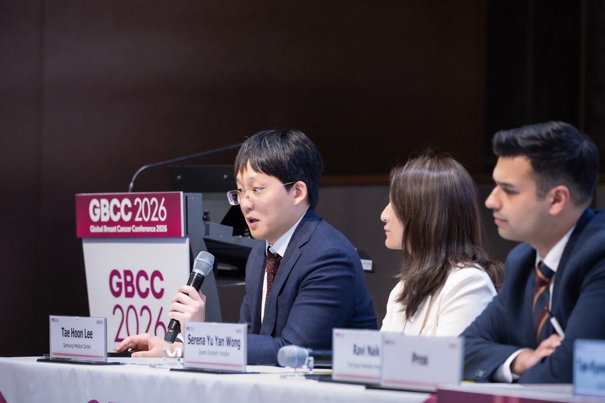 SMC_RadOnc's tweet photo. 🎗️ Our faculty at #GBCC2026 in Seoul!

🔹 Won Kyung Cho - Axillary surgery de-escalation &amp; RT escalation in node-positive breast cancer

🔹 @lthoon0420 - Junior Doctors Debate

🔹 Haeyoung Kim — Risk-adapted RT for non-axillary regional nodes

#BreastCancer #RadOnc #SMC_RadOnc https://t.co/UigrNNLDhv