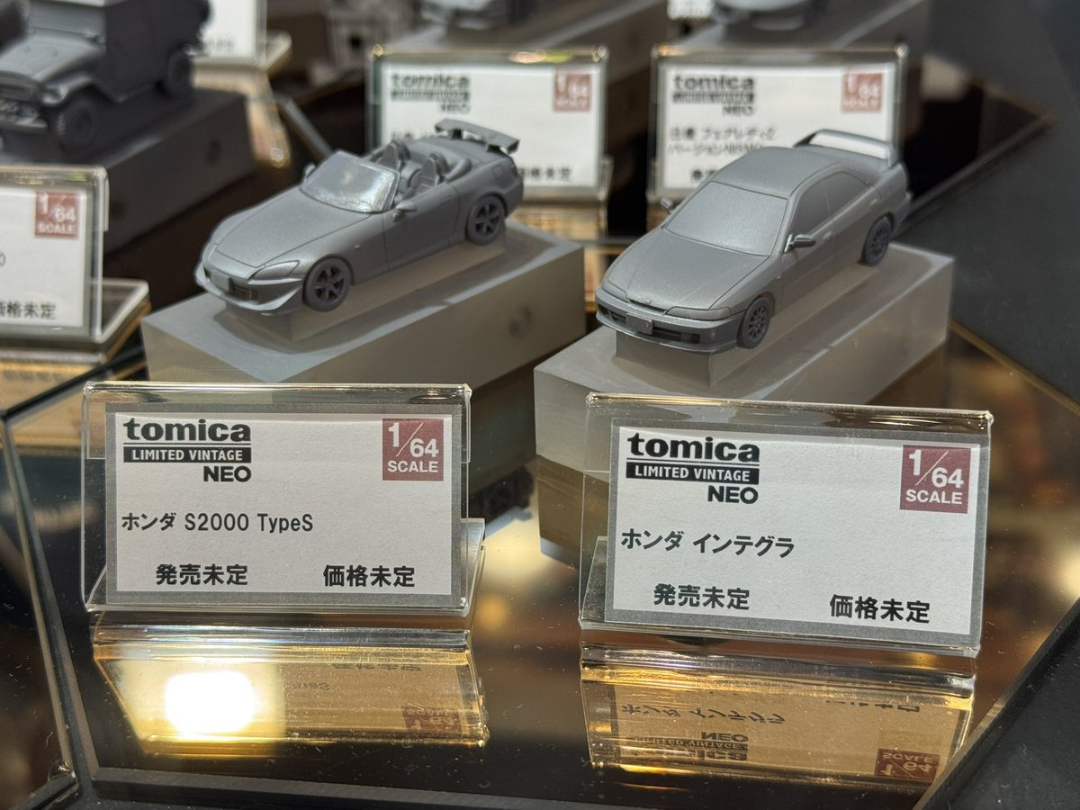 QgByLQv8ReNa8KC's tweet photo. 静岡ホビーショー
トミカリミテッドヴィンテージ https://t.co/qeqJROJ0jt