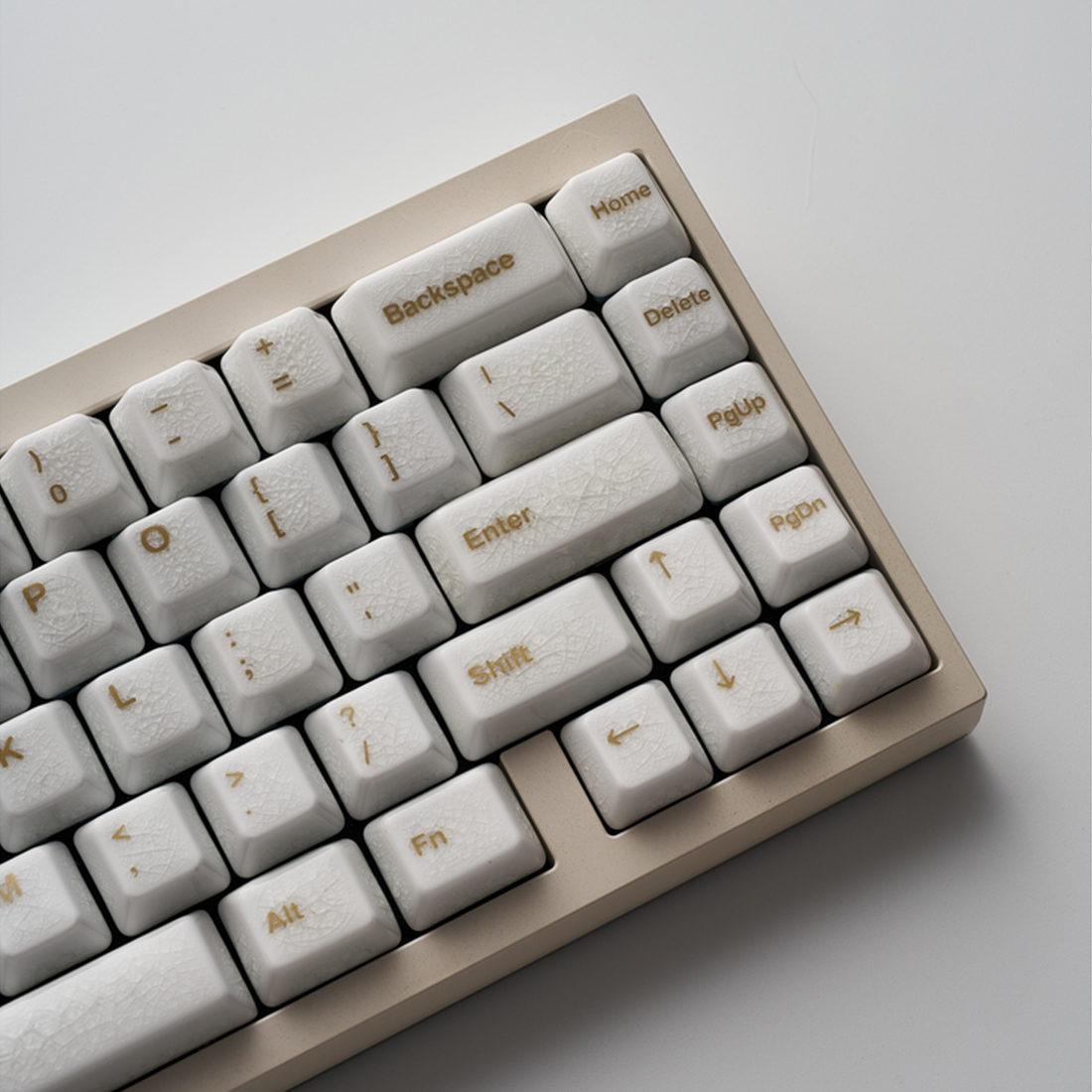 LITNXTCREATOR's tweet photo. 🍀Ceramic keyboard
#litnxt_creator #litnxt #litnxt_official #ceramickeycaps #mechanicalkeyboard #keyboardcommunity #customkeyboard #keycaps #keyboardsetup #desksetup #workspacesetup  #aestheticdesk
#satisfying #oddlysatisfying #asmr https://t.co/X0SWnXi3MJ