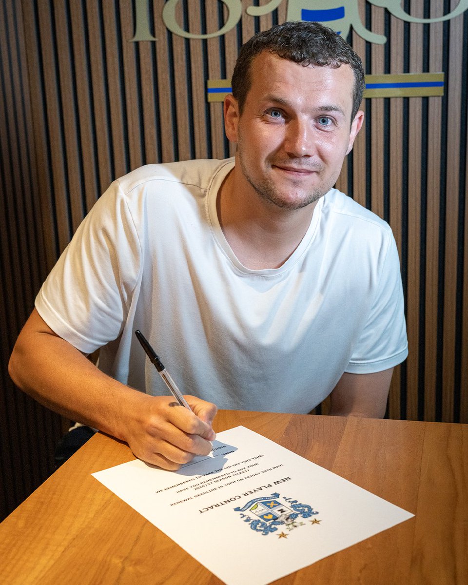 Bury Football Club tweet media