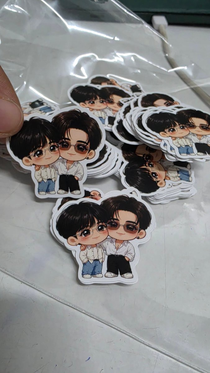 Mookaew3101's tweet photo. กอว. มาแจก มารับได้เลยเสาร์นี้ค๊าบ

#LoveYouTeacherSeries 💙💚💛❤️ 
#LoveYouTeacherSeriesFinalEP 
#PerthSanta 
#เพิร์ธแซนต้า 
#PerthTanapon https://t.co/k8JAorsShh