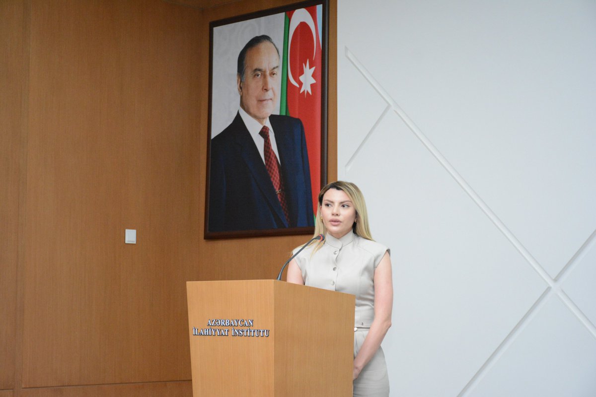 aiteduaz's tweet photo. Azərbaycan İlahiyyat İnstitutunda Gənclər və İdman Nazirliyi Bakı Şəhər Gənclər və İdman İdarəsinin dəstəyi ilə “Dini radikalizmin səbəbləri və onunla mübarizə metodları” mövzusunda maarifləndirici tədbir təşkil olunub.
Ətraflı: https://t.co/UgYAatWjV7 https://t.co/MuGcjDHeq8