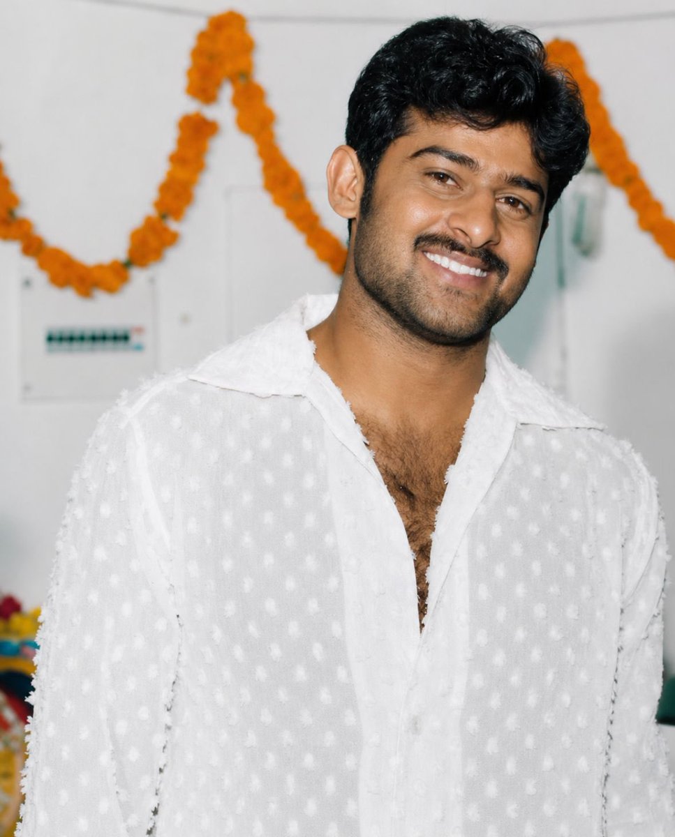 Prabhas RULES tweet media