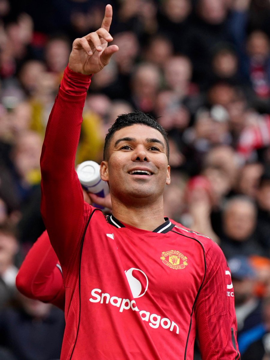 centredevils's tweet photo. 🚨🚨🎙️| Casemiro on why he's leaving Manchester United:

"The best thing in this moment, we say in Spain, is I leave through the big door.

"I leave with a good feeling. Everyone misses Casemiro, you know?

"So about this, I decide to leave in good. Because it's the same in Madrid. Everyone misses me there. Everyone misses in this team.

"Now, it's the same." [@RioMeets]