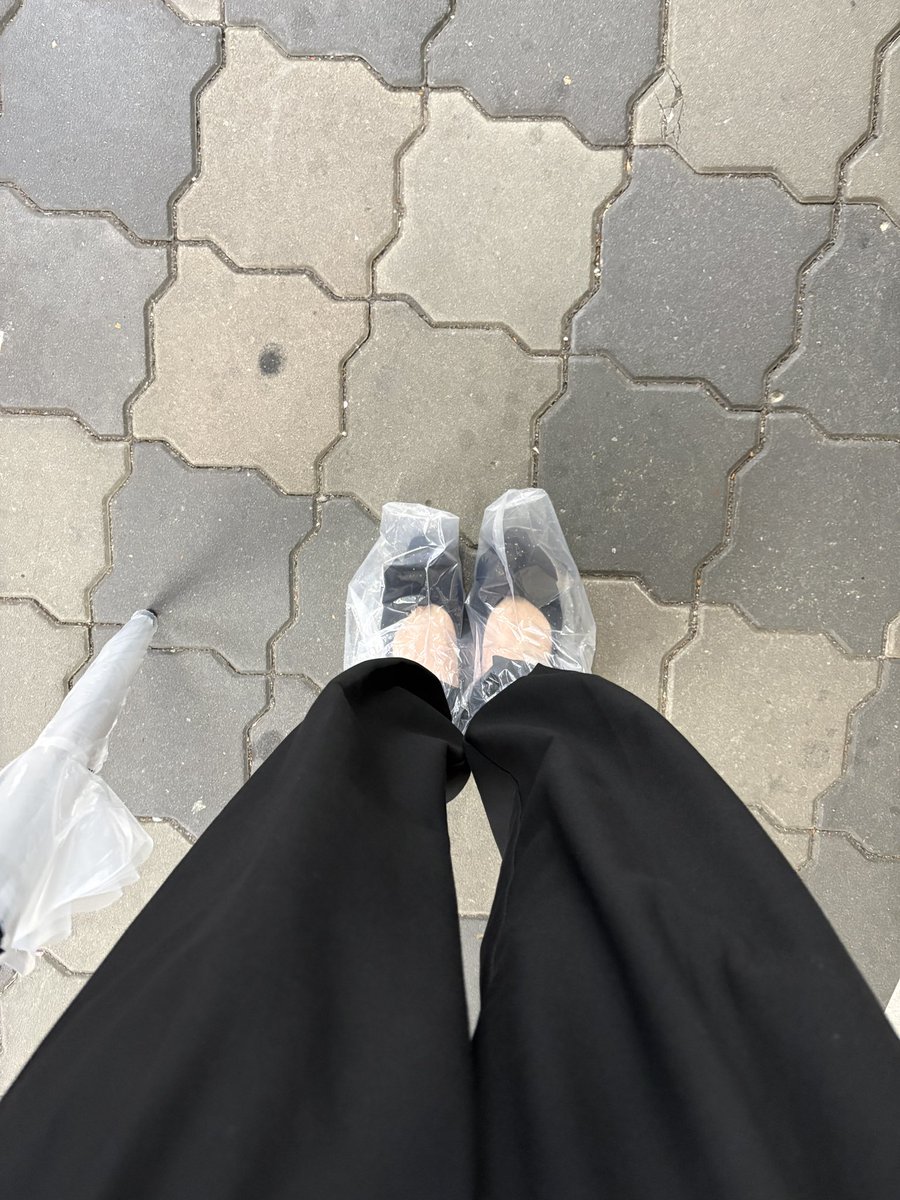 3uryn's tweet photo. あしもとくらぶ https://t.co/jyrzOY0RBE
