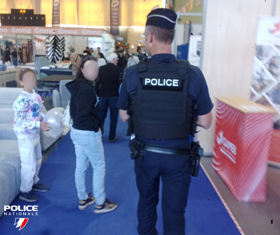PoliceNat05's tweet photo. #FoireExpo | 🚓 La @PoliceNationale assure, comme chaque année, des passages réguliers sur la Foire Expo de #Gap durant les 9 jours de l’événement, afin de garantir sécurité et sérénité aux exposants comme aux visiteurs. https://t.co/Qx0bbx4o2w