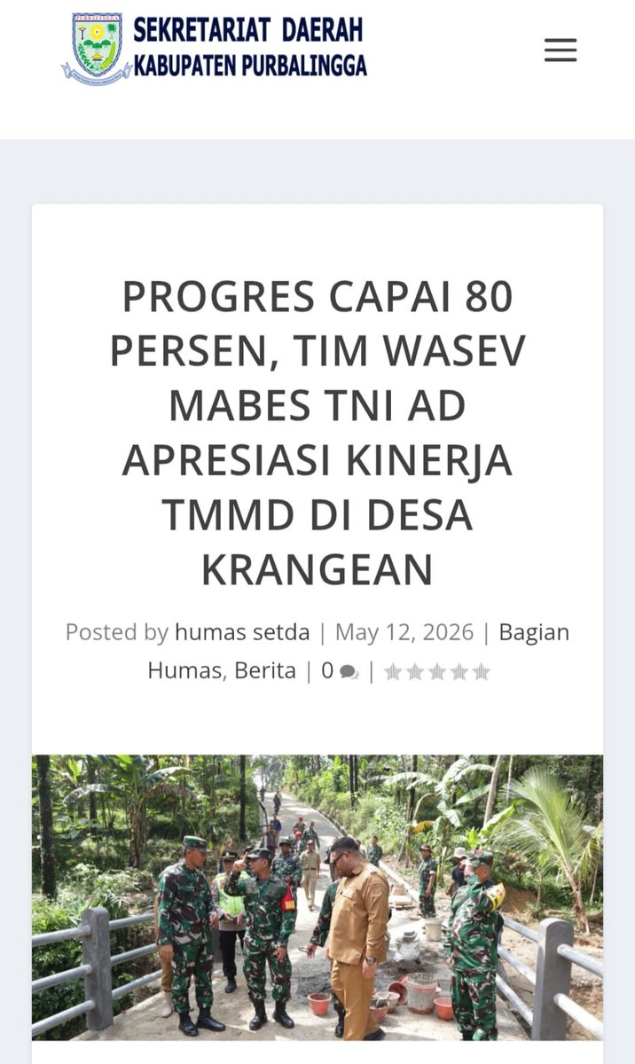 Aviaafi's tweet photo. Sang Saka berkibar tak hanya di tiang gagah ibu kota, namun juga di gubuk reyot yang disinari senyum TNI Kita.
Hadir Bantu Masyarakat https://t.co/KNSCN90nV6