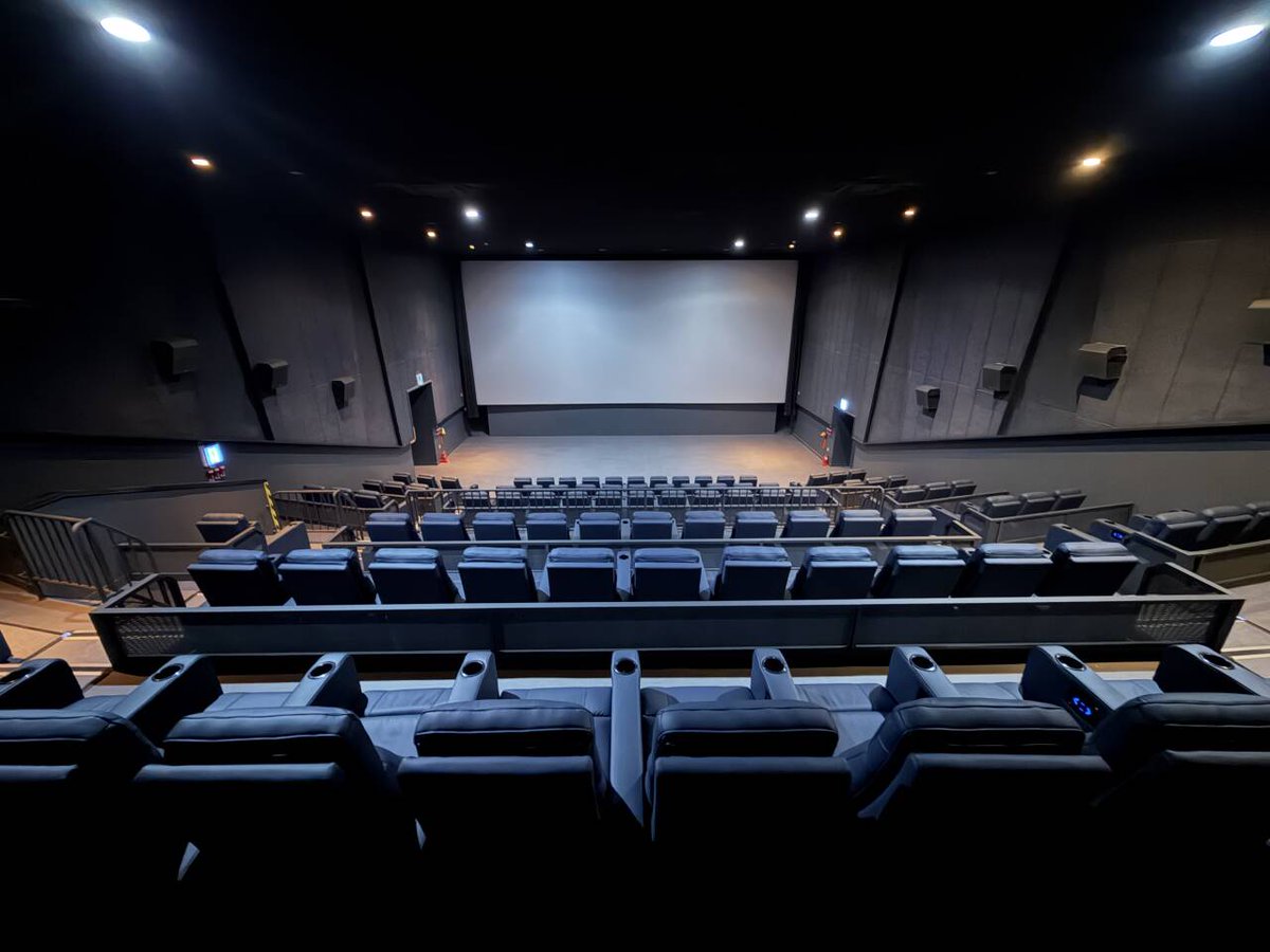 LeadcomSeating's tweet photo. 🎬 Lotte Central Rock Cinema in South Korea just upgraded with 198 Chelsea LS-815 Zero Gravity recliners!
https://t.co/uhLoYEZapZ 
#CinemaSeating #ZeroGravityRecliner #ProjectShowcase https://t.co/ypOsjhIZZx
