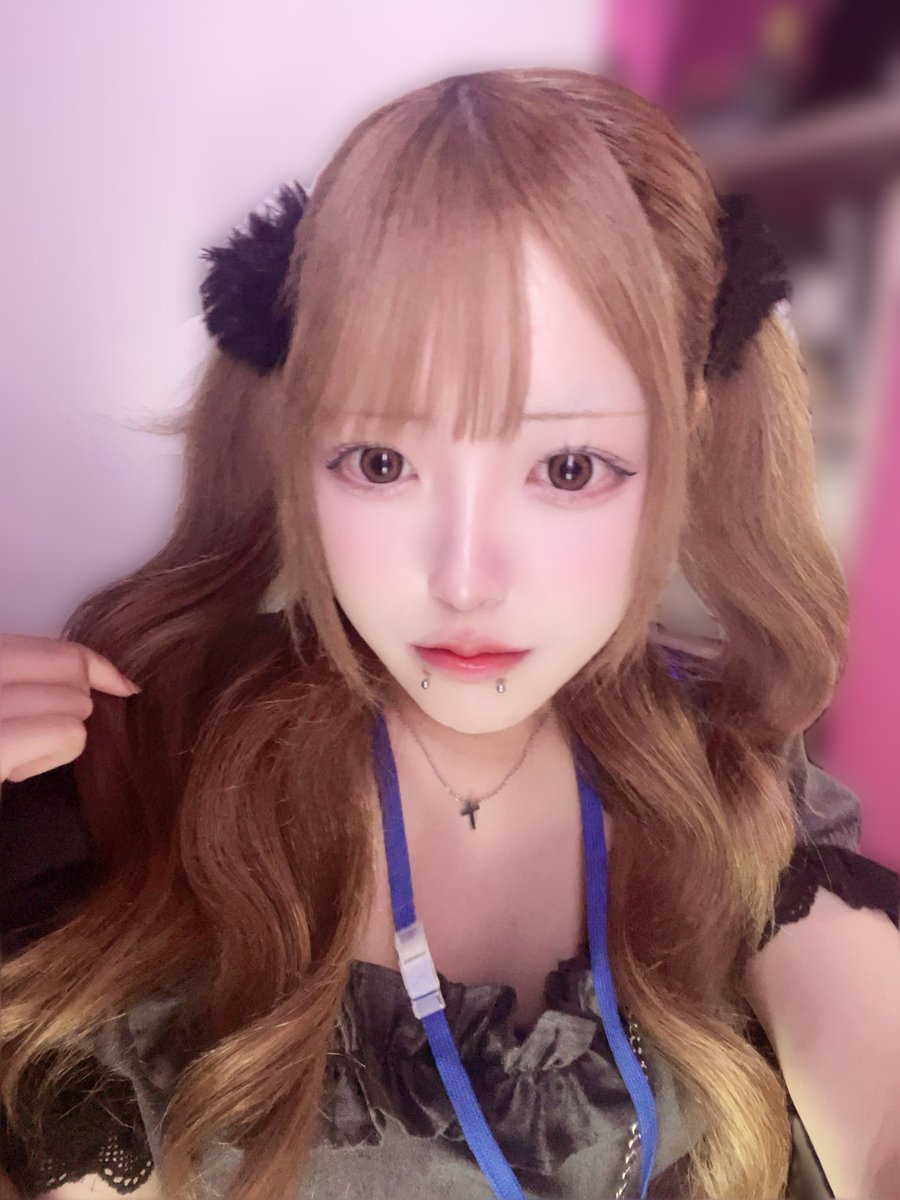 rab_v1's tweet photo. 18:00〜23:00います🐰♥ https://t.co/BE8vNXEzMU