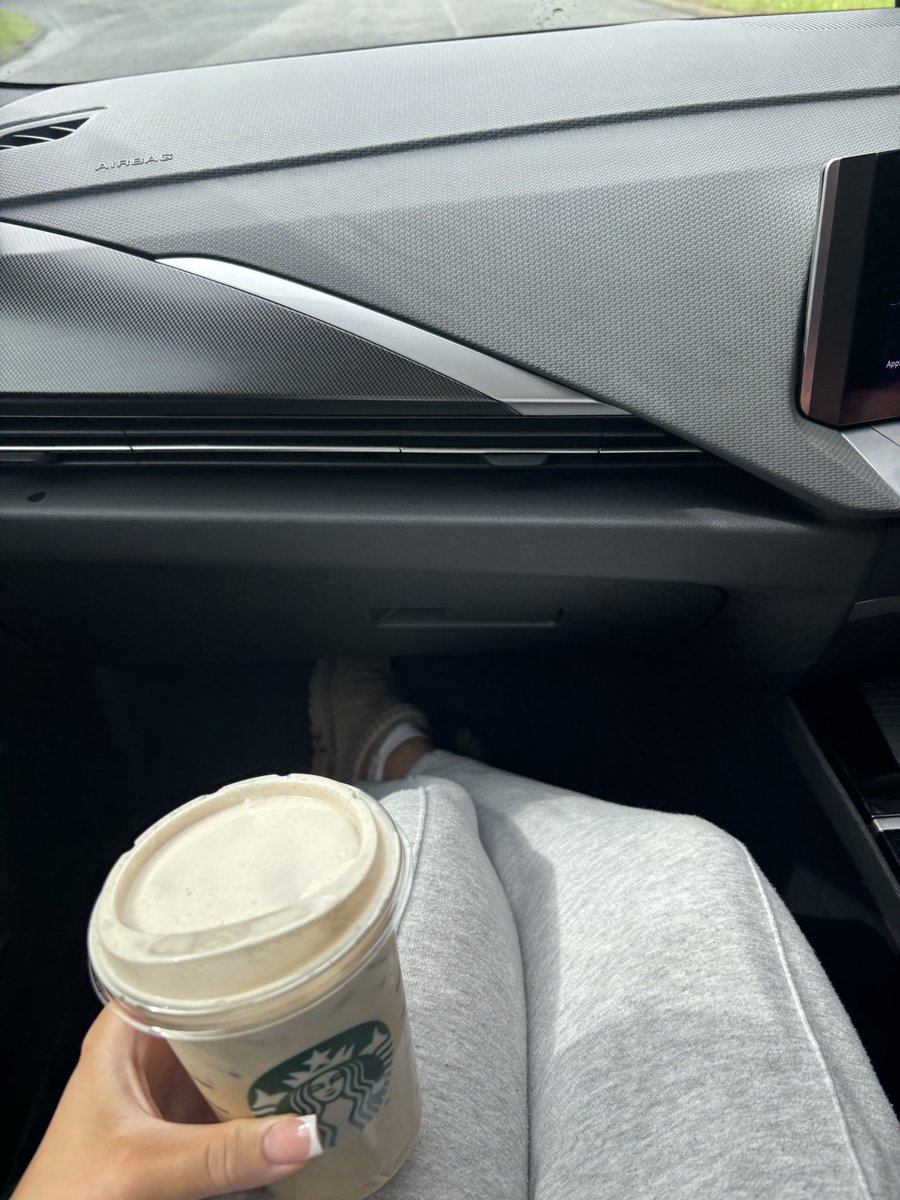 pk_cd0's tweet photo. reimburse my coffee losers https://t.co/x2A5NGtkgk