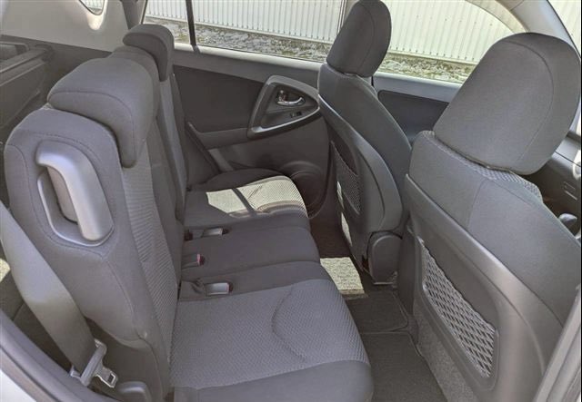 RalaMorgan's tweet photo. TOYOTA RAV4 2011

Low mileage | Petrol | 4WD | 5 seats | 2.4cc | Push start

CIF Mombasa: $7,800

Total landing cost : 55,000,000ugx

Available for shipping 📞 0701087435 📍 Akamwesi mall kyebando https://t.co/flE8GHCjkq