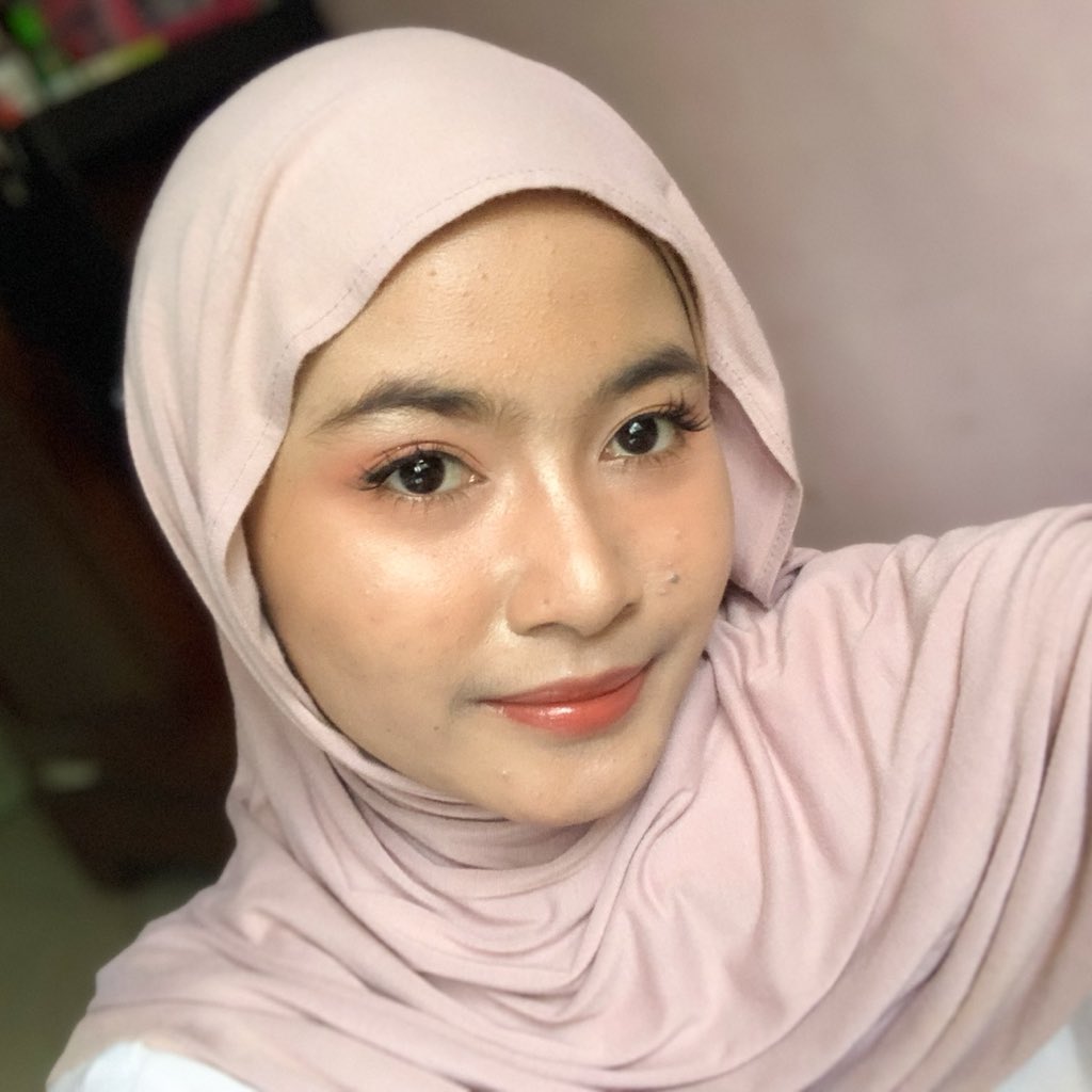 Lyn 👒 tweet media