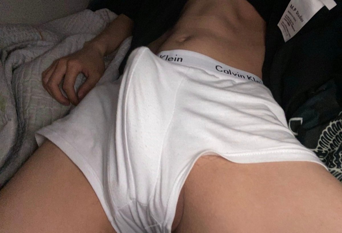 bai77064's tweet photo. 还有谁没试过21cm得棒棒糖 #腹肌 #男菩萨 #辱骂 #羞辱 #嘲笑 #男尊女卑 #雌竞 #女绿 #母畜 #反差 #洗脑 #女德教育 #反差婊 #贬低 #媚男 #女德 #厌女  #阳具崇拜 #败北 #爆耍 #戏耍 #名媛 #下贱 #控制 #母猪 #肉便器 #女权 #胁迫 #死妈 https://t.co/V5W18tUNCG