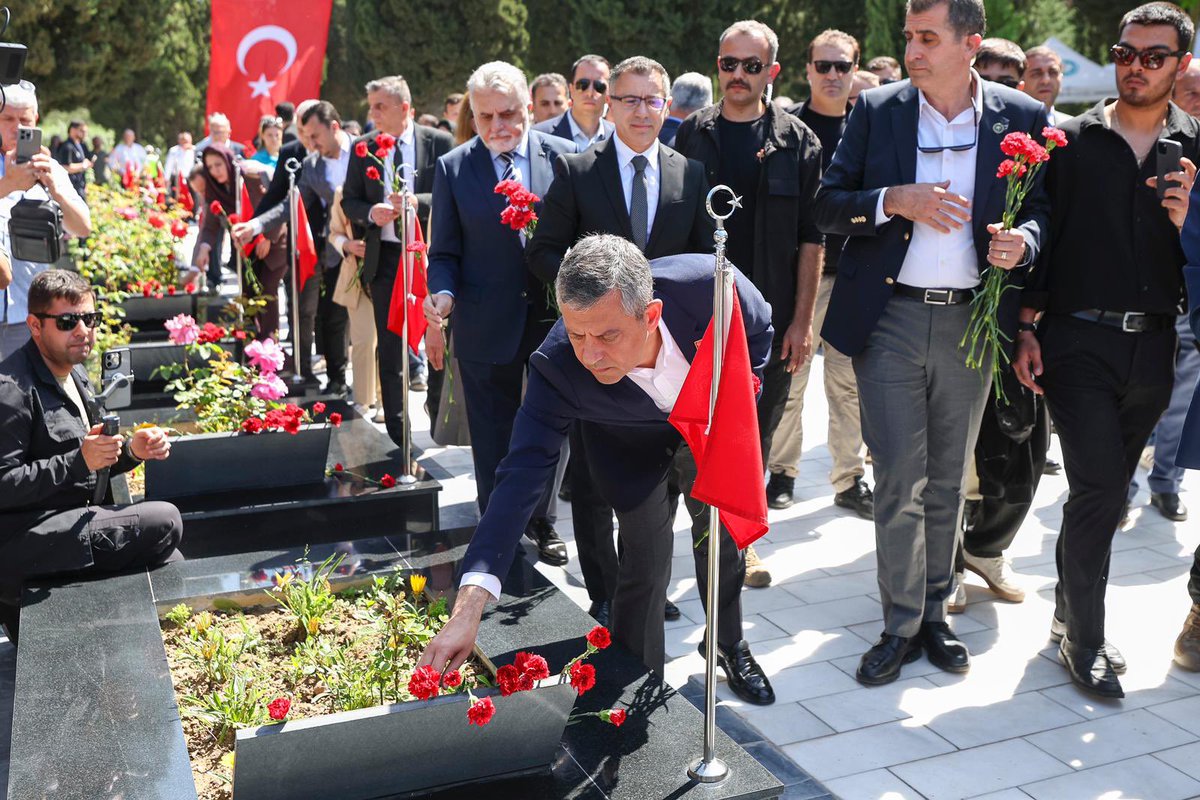 Özgür Özel tweet media