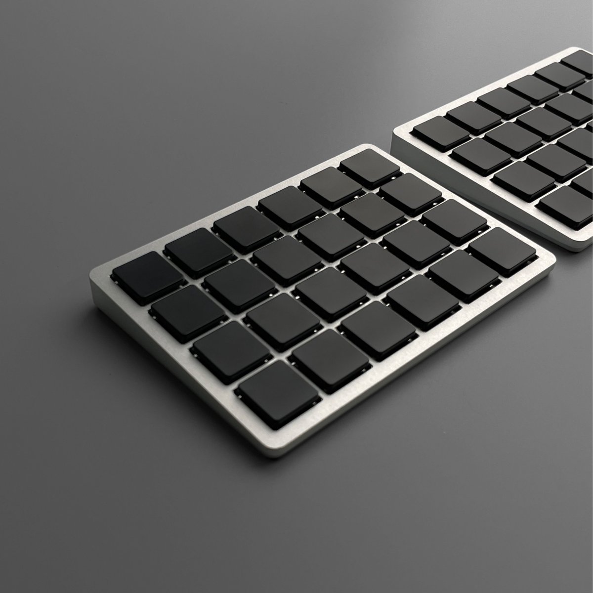 beekeeb.jp (@beekeeb_jp) / Posts / X