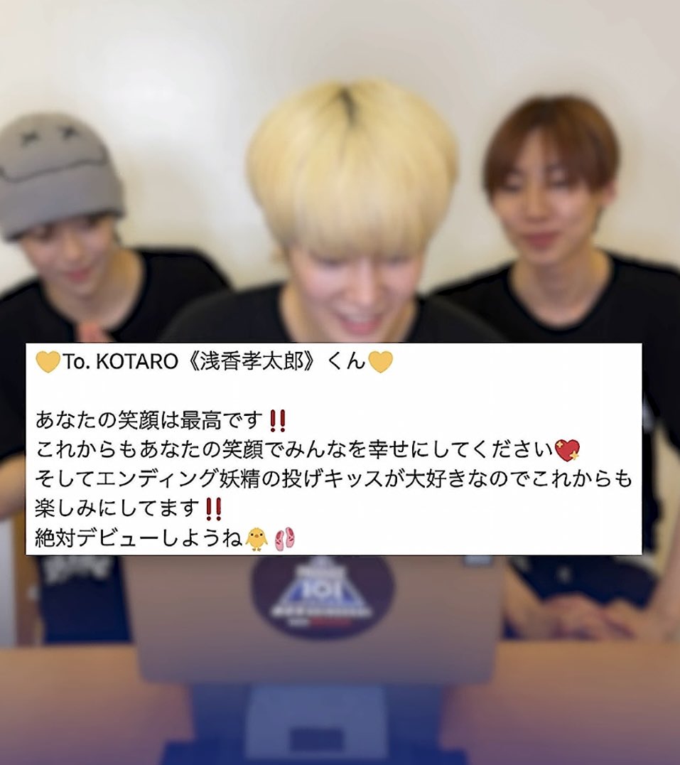 めいこ tweet media