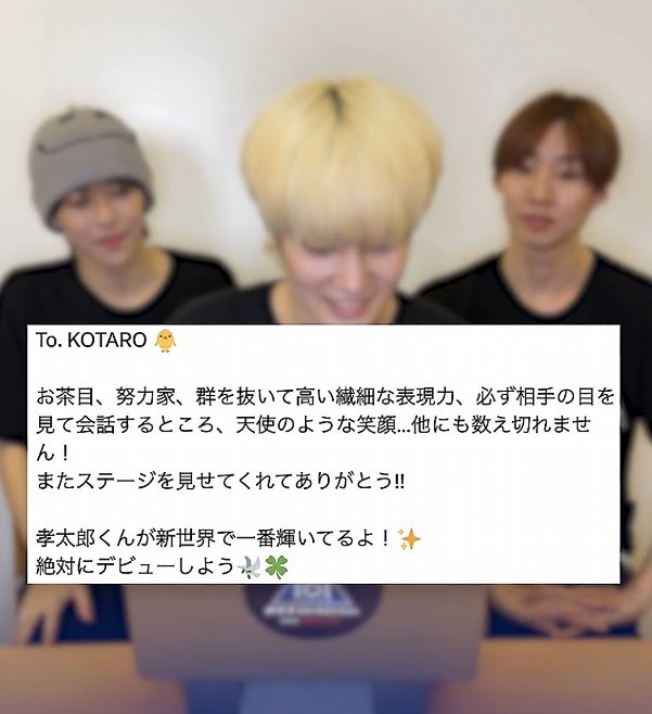 めいこ tweet media