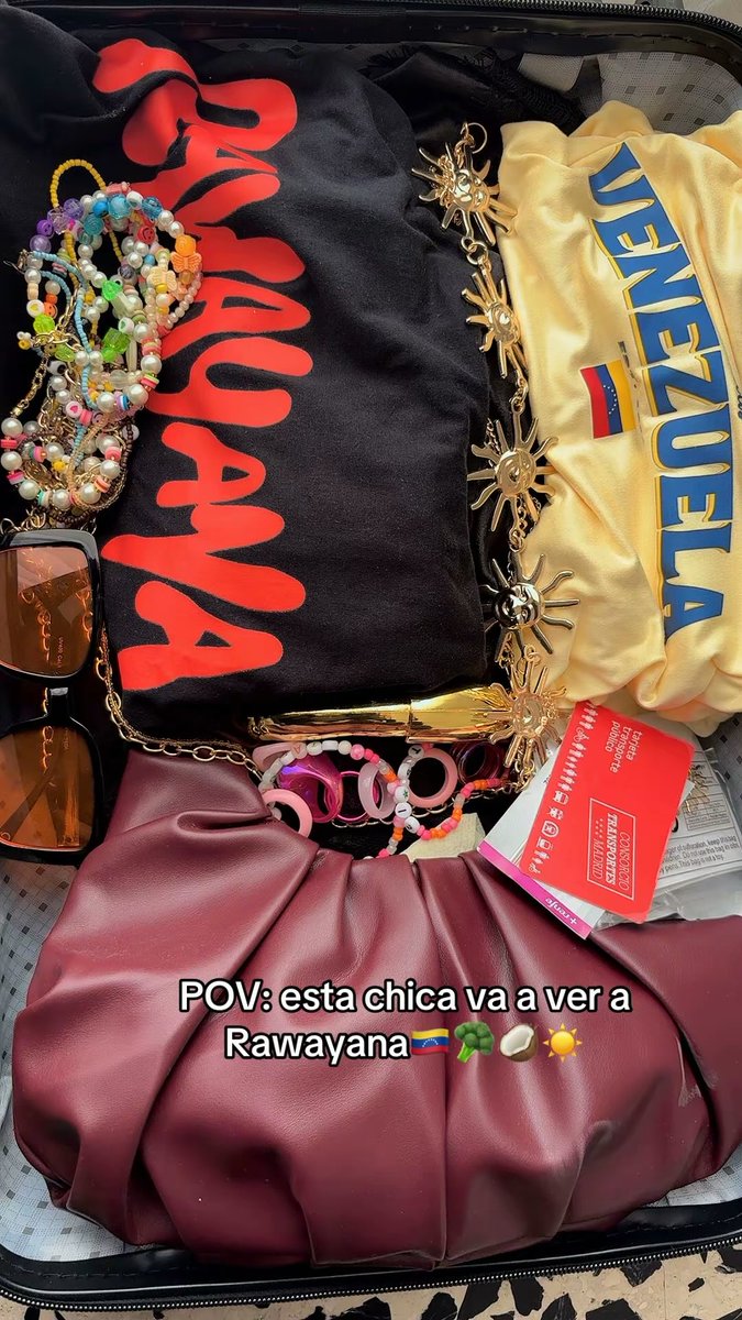 aquisoynaro🧣 tweet media
