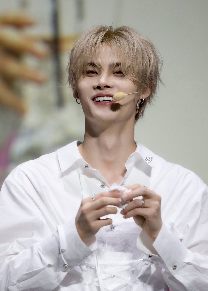 ㅁㅇ🖤 tweet media