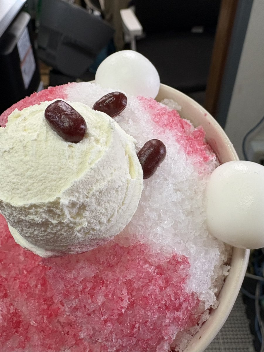 DesignPocket_J's tweet photo. あっという間に夏みたいな暑さですね～☀️
“夏といえば！”な季節限定メニューの試作品が完成しました🍧✨

お披露目まであと少し…！
ぜひ楽しみにお待ちください👀💕 https://t.co/aZ9ehl2dkg