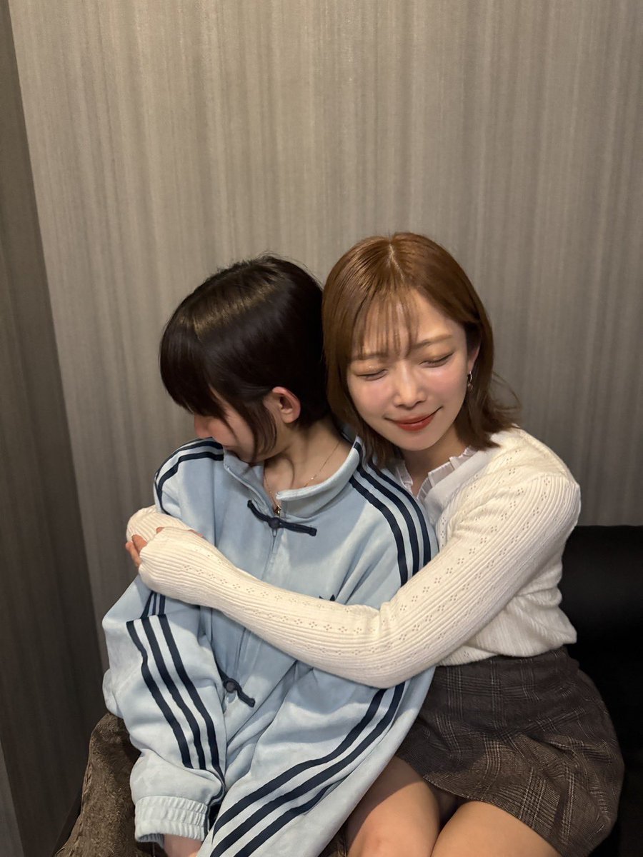 まるのうちレイナ@ピラミッド tweet media