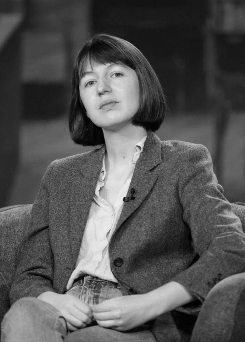 Fparrhesia's tweet photo. “Çağımızın özeti: İnsanların psikolog gibi konuşup akıl hastası gibi davranmasıdır.”

Sally Rooney | Normal İnsanlar https://t.co/TSDrc3sekv