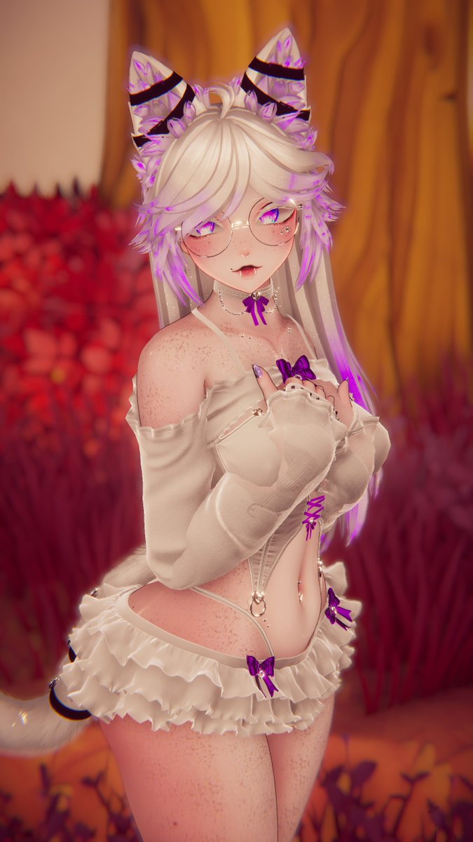 LyrcaLite's tweet photo. Kitty in sheep's clothing MEOWRRR https://t.co/ij34NXFAtz