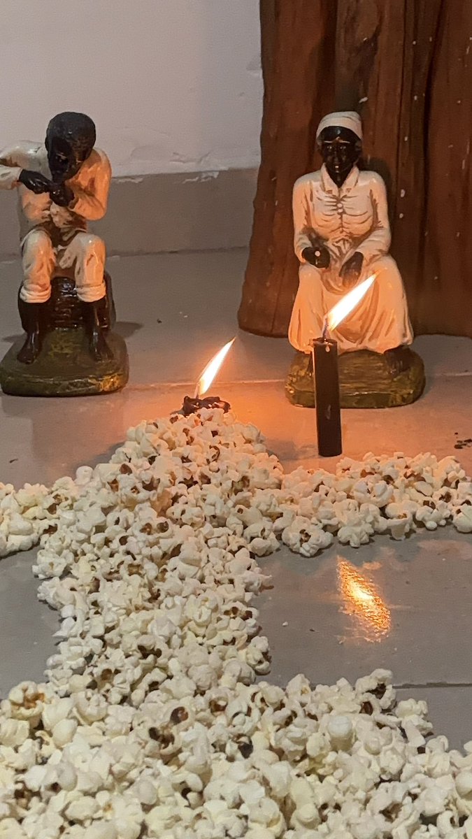 umbandaconselho's tweet photo. Salve o dia de hoje
Salve aqueles que nos ensinam que devagar também chega lá .
Salve os Pretos velhos que com sabedoria nos acolhe e nos ensina que nada como o tempo
Salve dia 13 maio
Adorei as almas 👴🏿👵🏿📿🌿 https://t.co/r6Ceav3IsN