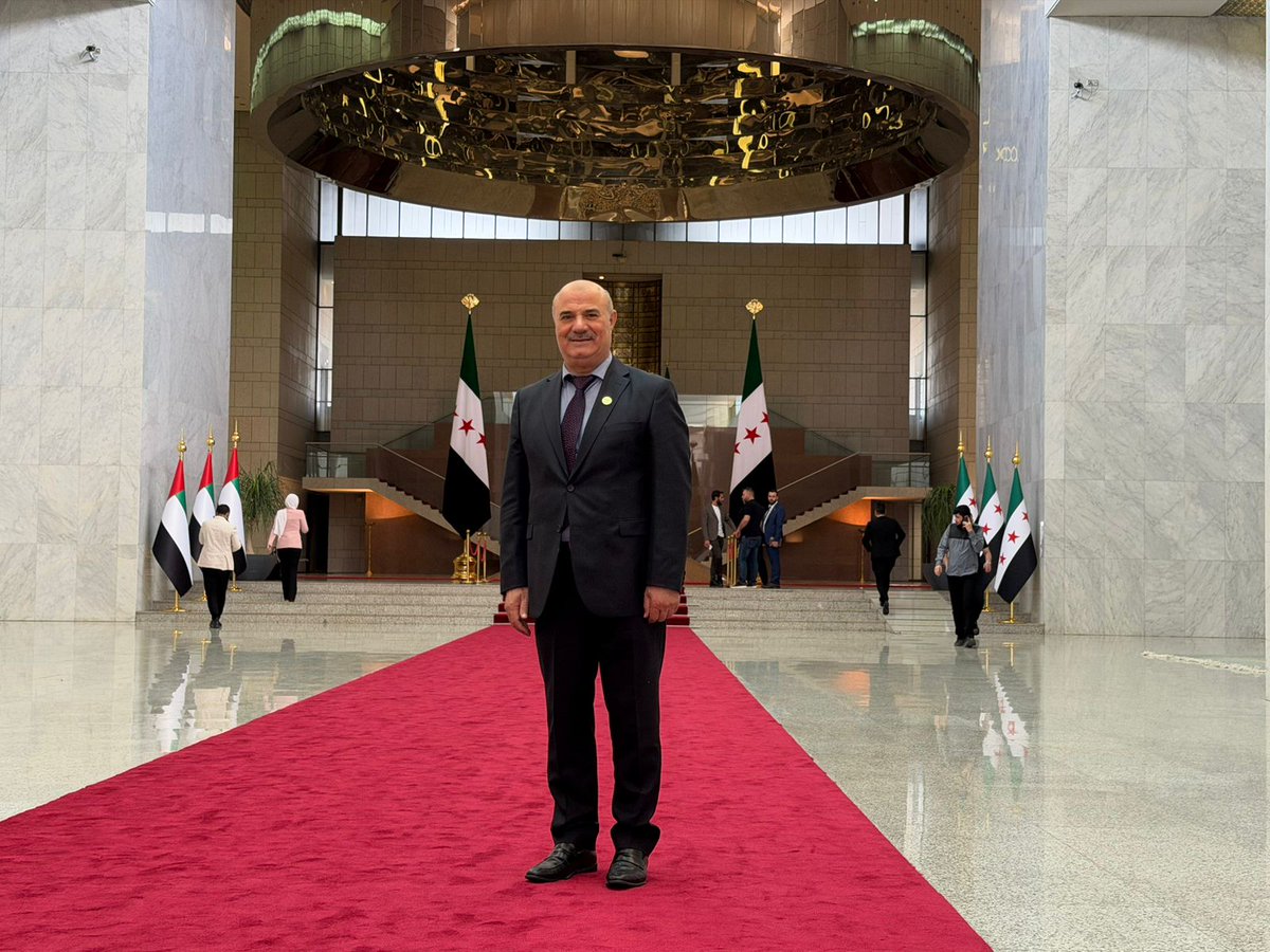 abdalhafith65's tweet photo. انه لمن دواعي فخرنا مشاركة الدكتور المهندس بشار سمحه في المنتدى الاستثماري السوري الاماراتي الاول بدمشق والذي يجسد روح التعاون بين البلدين الشقيقين. https://t.co/znf5Ps0agx