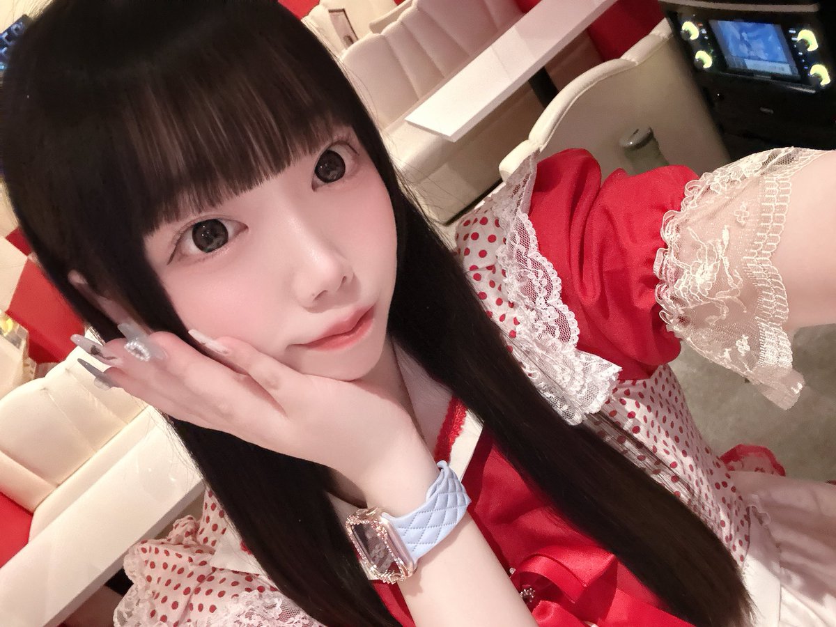 あいか tweet media