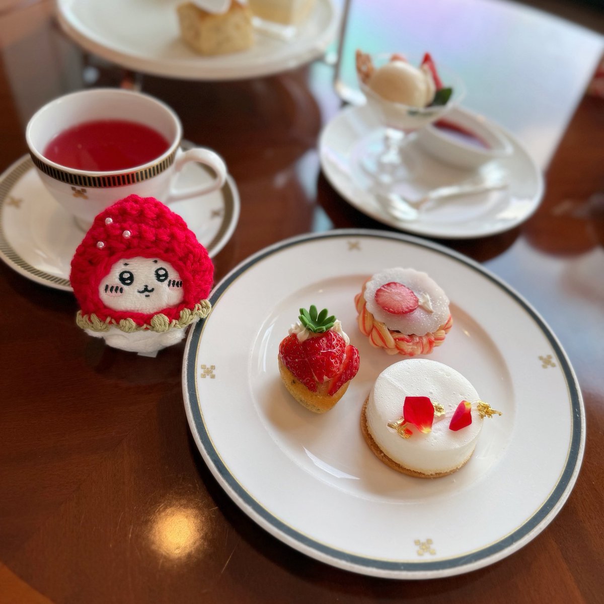 rika_ymmm's tweet photo. 先日、いただいたギフトでアフタヌーンティーへ🍓🫖

大好きないちごづくしのスイーツにセイボリーに紅茶、どれもみんなおいしくて素敵な空間でとっても癒されました♡

大変幸せなひとときでした𓈒𓂂𓏸
ありがとうございます⸝⸝›.‹⸝⸝ https://t.co/PqZTP7f9Ub