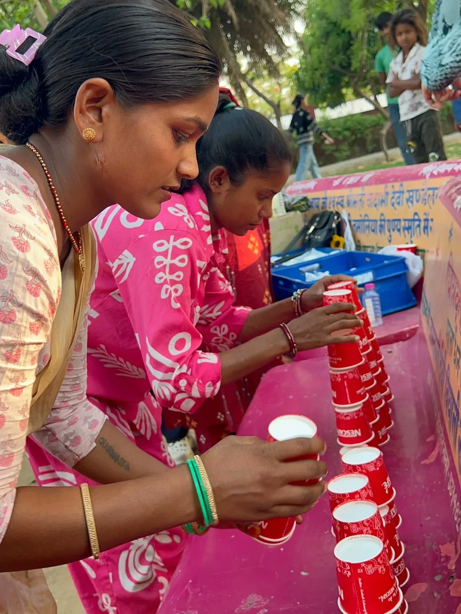 orgprazna's tweet photo. This Mother’s Day, we celebrated with the amazing mothers of our Akshar Kaksha children through games, gifts, laughter, and togetherness.

From prizes for winners to refreshments and special gifts for every mother, every moment was about making them feel valued and appreciated. https://t.co/IX8HlF5KQj