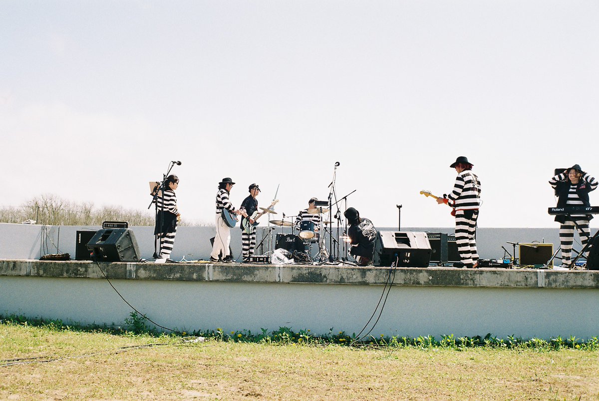 SOMMELINER's tweet photo. フィルムの現像があがってきたので。

5/5　なまはげの里ミュージックフェス(なまフェス)
@TheHalts 

Canon7　X-TRA400
レンズはなんだっけ？　たぶんSerenar 35mmとかtopcor50mmじゃないかな？ https://t.co/qAjDqyVRvP