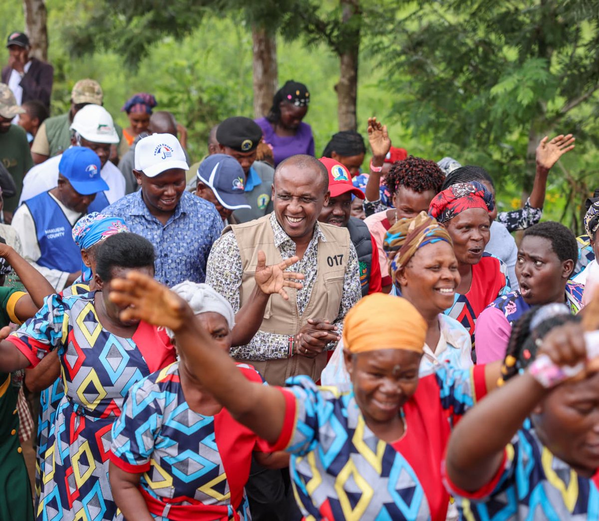 county017's tweet photo. Governor Mutula Kilonzo Jr. today commissioned Mbeletu Stadium in Mbitini Ward, marking another milestone in expanding sports infrastructure in Makueni. The project includes leveling of the pitch, drainage improvement and protection works, with plans underway to install floodlights for night sporting activities. ⚽🏟️ #Makueni #SportsDevelopment