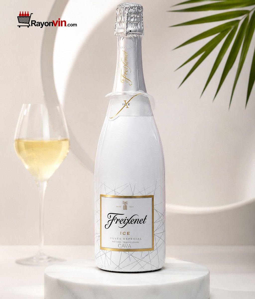 rayonvin's tweet photo. L’élégance se sert fraîche. ✨ Découvrez le raffinement du Freixenet ICE dans un univers chic, minimaliste et résolument premium. 🍾

#icewine #RayonVin #vin https://t.co/ypFgM1shMq