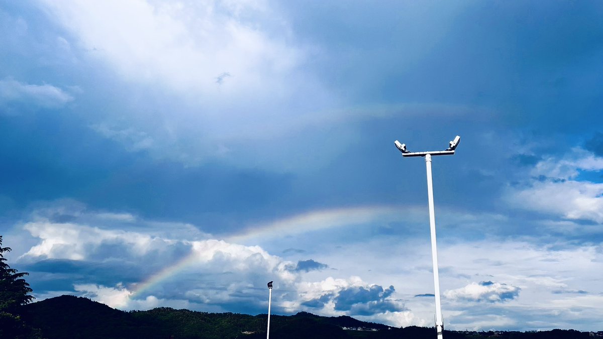 ダブルレインボーを見たのでお裾分け🌈 虹のふもとには、アイルランド