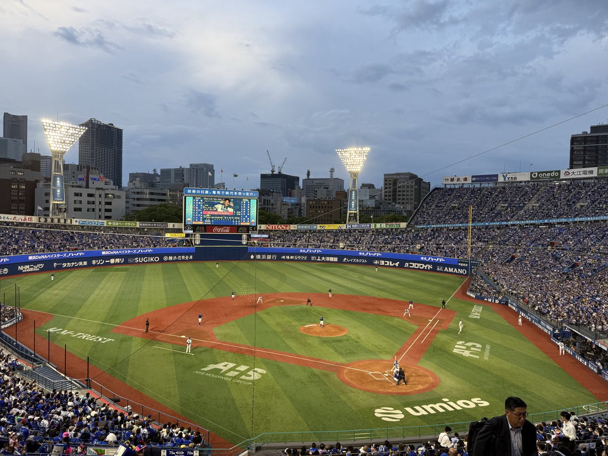 i0dte's tweet photo. 横浜まできて、初回0-5の悲劇。 https://t.co/PztVgeoP3C