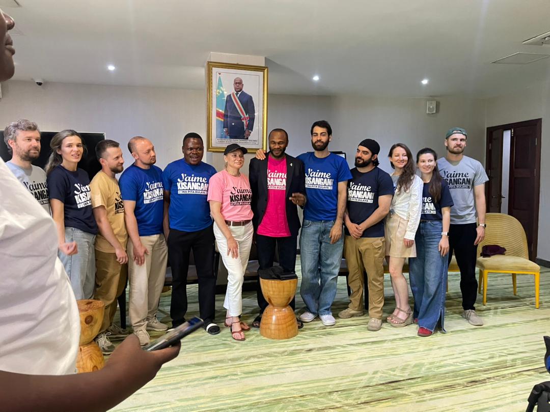 BMFCORPORATION1's tweet photo. Référence &amp; identité de Boyomais 
Consommons local !
👕 T-shirts “Kisangani Ina Pita Bulaya”
Affirme ta fierté boyomaise avec style.
🛍️ Disponible chez BMF CORPORATION https://t.co/pFryofTZvv