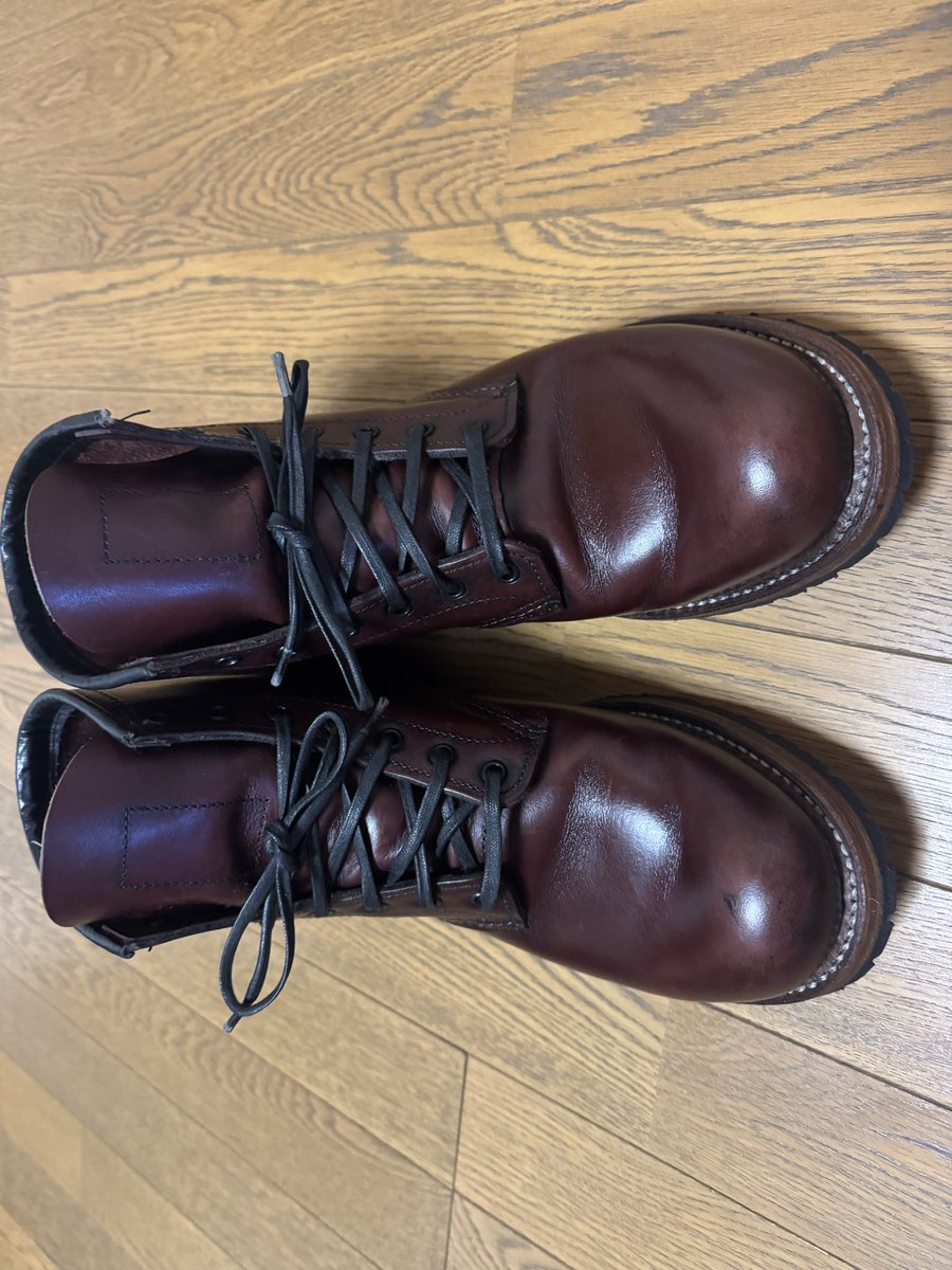 Snoopy1ove's tweet photo. #ベックマン
#レッドウイング
#ベックマン9011
9011に純正シュークリーム塗布。
いつもBlackのクリームで暗めに補色してたけど今回はNaturalでメンテ。
今度シューレースを平紐から丸紐に変えて見ようかな。 https://t.co/MkDy9HTmMX
