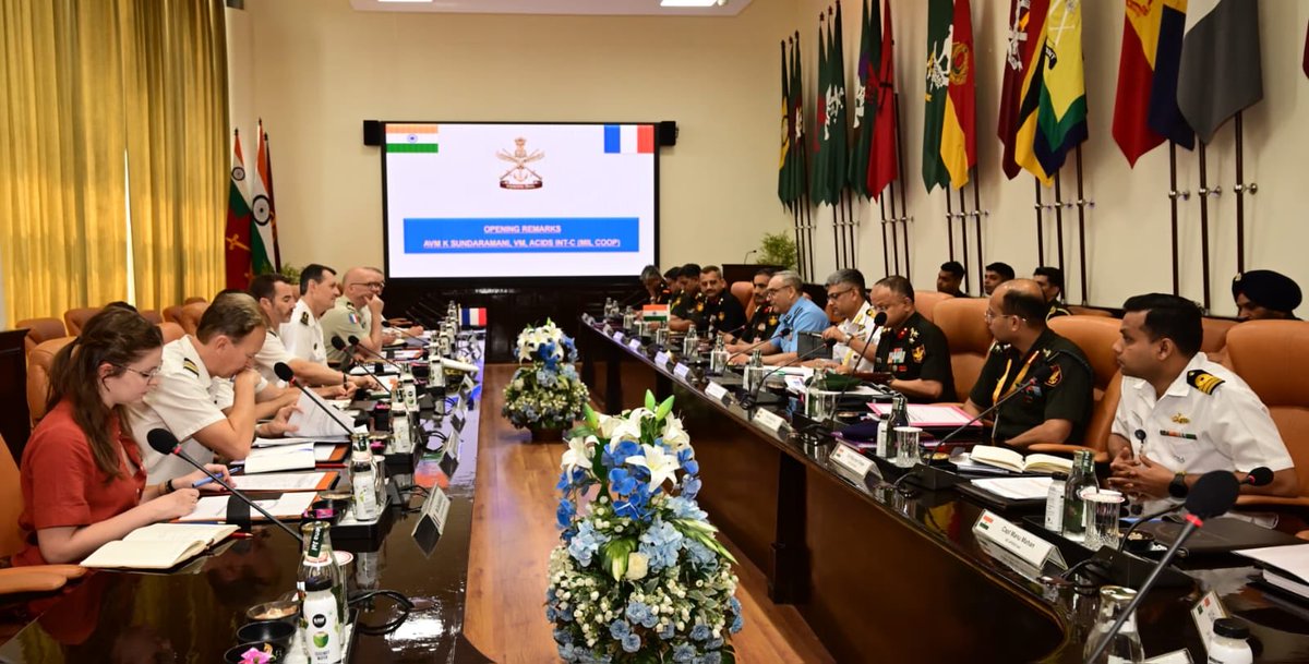 GuardianSky_IAF's tweet photo. The 23rd Military Sub Committee (MSC) meeting between #India 🇮🇳 and #France 🇫🇷 concluded today in #NewDelhi, reaffirming the shared commitment to deepen bilateral defence cooperation.

#BridgesOfFriendship https://t.co/y6EVo8PWfC