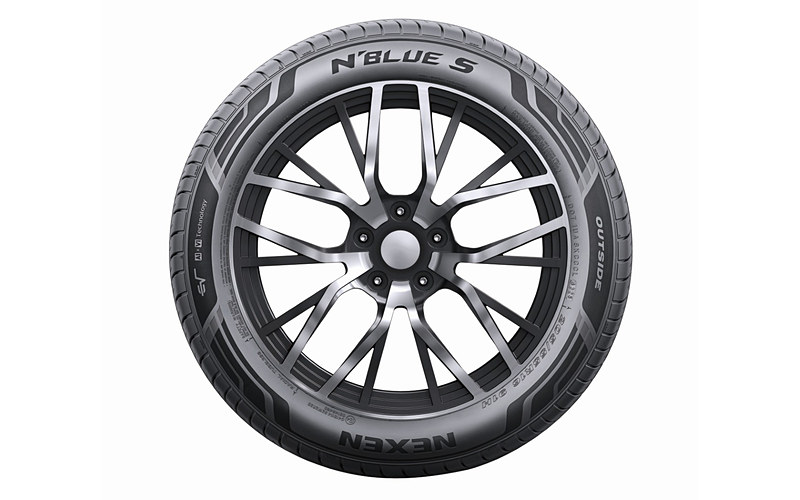 car_watch's tweet photo. ネクセンタイヤ、新世代サマータイヤ「エヌブルー S」 独自の「EVルート」マーク付与 https://t.co/pnTBCAmgzp #ネクセン #エコタイヤ #エヌブルーエス https://t.co/4Rl7QtiY3z